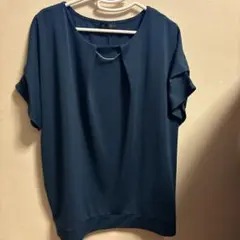 VIVERE プルオーバー　L 深緑のサムネイル