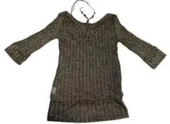 ホルダーネックビジュー付きチューブトップ＋Vネック7部丈トップスの2枚セット