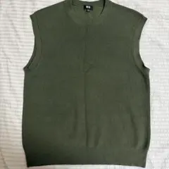 UNIQLO オリーブ ニットベスト ノースリーブ