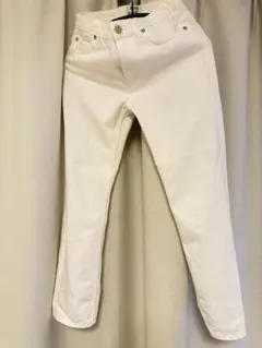 Acne Studios ホワイト デニムパンツ 30のサムネイル