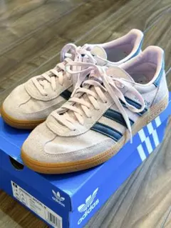 美品 adidas handball spezial ネイビー/ライトブルー adidas HANDBALL SPEZIAL 全7色が国内7月21日に一挙発売