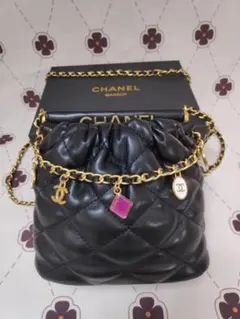超美品！C H A N E Lショルダーバッグ　マルチカラーチャーム付 黒