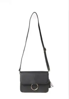 リングモチーフ ショルダーバッグ ブラック かばん