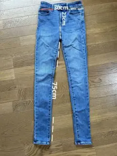 UNIQLO デニム スキニージーンズ 22(56cm)