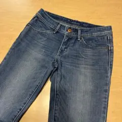 Levi’s Demi Curve ミドルライズスキニージーンズ24