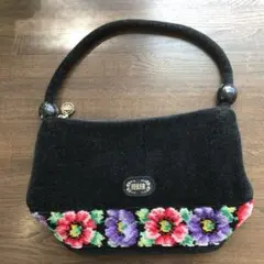 FEILER フラワー刺繍ポシェット