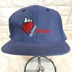 美品【PEANUTS 】スヌーピー キャップ ユニセックスネイビー love刺繍
