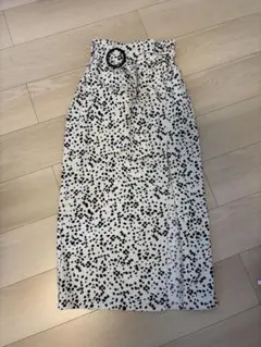 ロングスカート 牛柄 細見え