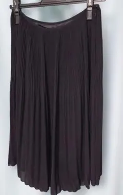 UNTITLED 黒のプリーツスカート サイズ2