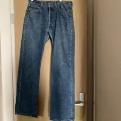 ストレートデニム ミディアムブルー LEVI’S