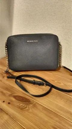 MICHAEL KORS マイケルコース ショルダーバッグ ブラック レザーのサムネイル