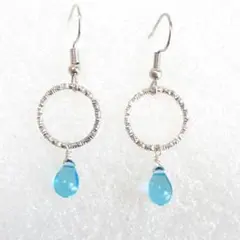 アクアマリンのチェコドロップとシルバーサークルのピアス