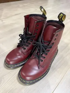 ドクターマーチン　８ホール　赤　UK4 小さいサイズ