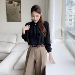 DHOLIC ラッフルボタンブラウス BLACK