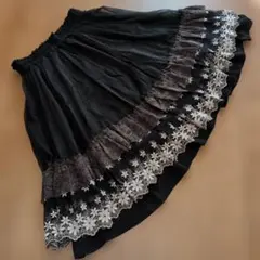 アクシーズファム　フレアスカート ブラック レース刺繍