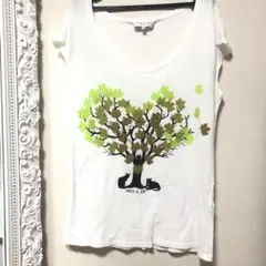 【メルカリ限定出品】PAUL&JOE®︎ ポール&ジョー ネコ柄 Tシャツのサムネイル