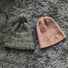 キッズニット帽セット 22〜 グレーポンポン付き、ベージュ花柄刺繍