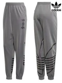 2025年最新】ビッグトレフォイル パンツの人気アイテム - メルカリ