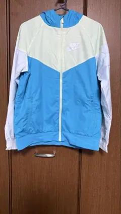 Nike フード付きジャケット