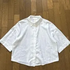 H&M リネンブレンド クロップドシャツ 五分袖のサムネイル