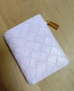 ボッテガヴェネタ　イントレチャート　二つ折り財布　薄ピンク　Sale！