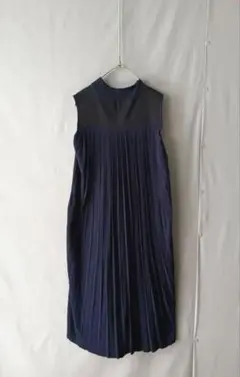 トゥモローランド　ノースリーブプリーツマキシワンピース　青黒