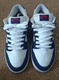 Nike SB Dunk Low "Los Angeles Dodgers"のサムネイル