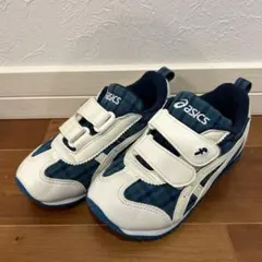 ファミリア　アシックス　スニーカー　17.5