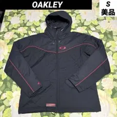 상태좋음 値下げOK OAKLEY マウンテンパーカー S ブラック、レッド 赤タグ