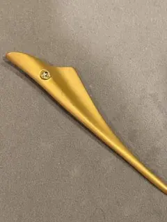 ゴールドブローチスワロフスキーワンポイント