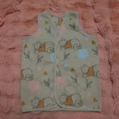 ベビーベスト フリース プーさん柄