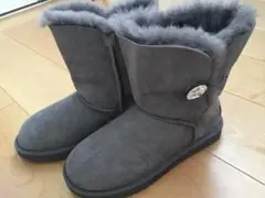 アグ オーストラリア ムートンブーツ グレー レディース ベイリーボタンブリング