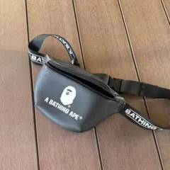 A BATHING APE ブラックショルダーバッグ