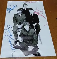The Beatlesサイン入り（直筆ではありません）ポスター 30✕45センチ