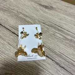 Bride me ゴールド花モチーフピアス
