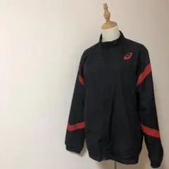 先着1名様限定値下げ！ASICS 黒赤 スポーツウォームジャケット