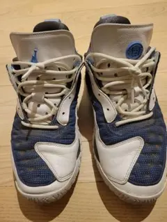 激安　JORDAN　ネイビー/ホワイト ハイカットスニーカー