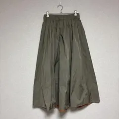 レディース　ロング　フレア　スカート　カーキ系　秋冬　可愛い　シャカシャカ
