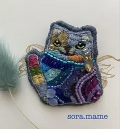 ビーズ刺繍ブローチ／猫 No.33