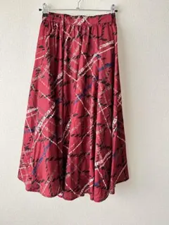 オシャレウォーカー　ロングフレアスカート レッド系のサムネイル