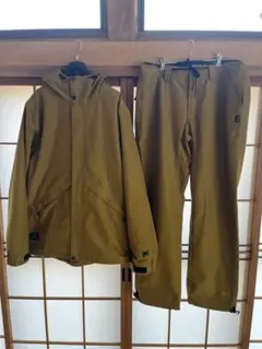 L1 PREMIUM OUTER WEAR エルワン　HOLDEN ホールデン