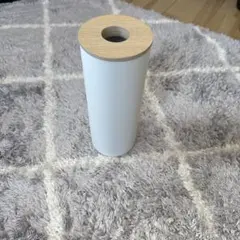 ホワイト円筒形ティッシュボックス