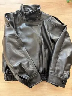 黒レザージャケット ZARA風