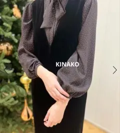 ドットプリント　ボウタイブラウス