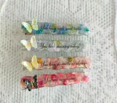 （一点物）（ブルーフラワー）蝶々のメッセージ付きヘアクリップ