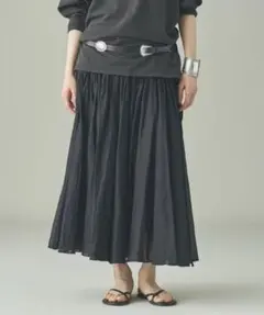 【新品タグ付き】カレンソロジー オーガンタックスカートのサムネイル