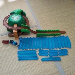 プラレール　トーマス　ドキドキマウンテン