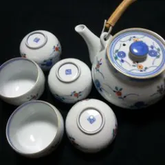 有田焼茶器セット 花柄がかわいい