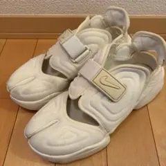 NIKE エア　アクアリフト　23.5センチ