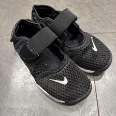 Nike キッズ用 ブラック サンダル 16cm